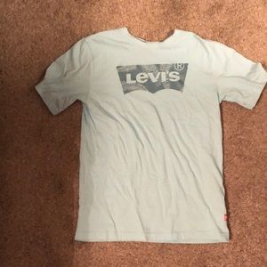 Levi’s T-shirt